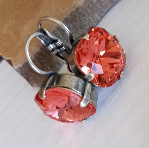 Austrian Crystal Earrings in Antique Silver - Picture 5 of 7